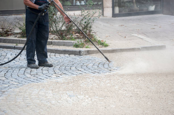 Best Graffiti Removal Services in Lowell, NC